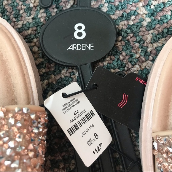 ✨free w bundle✨ Ardene sparkly slides sz 8 - Picture 2 of 4